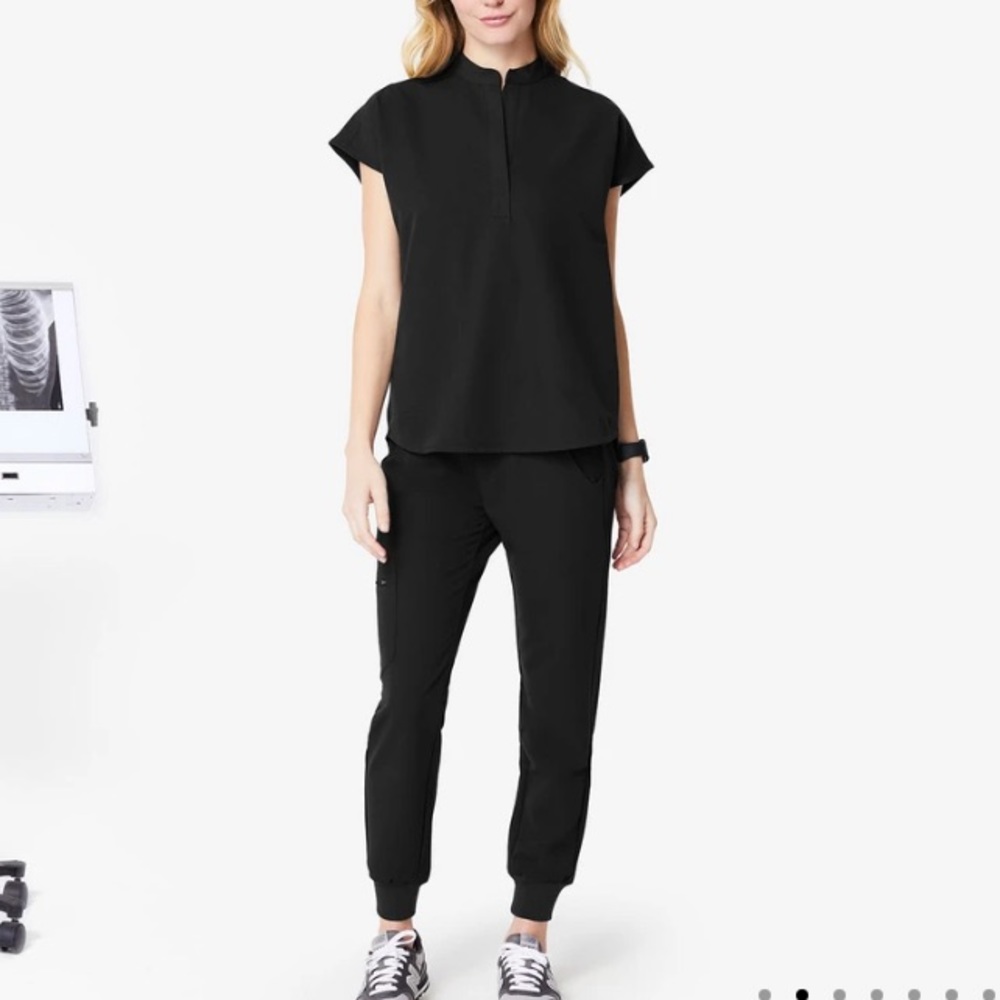 Figs scrubs set